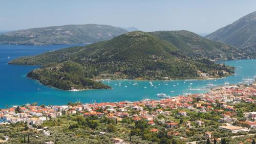 Lefkada Nidri Vlychos Bay